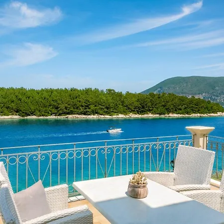 Apartamento Captain's Quarters At Fiscardo Waterfront-feel The Breeze
