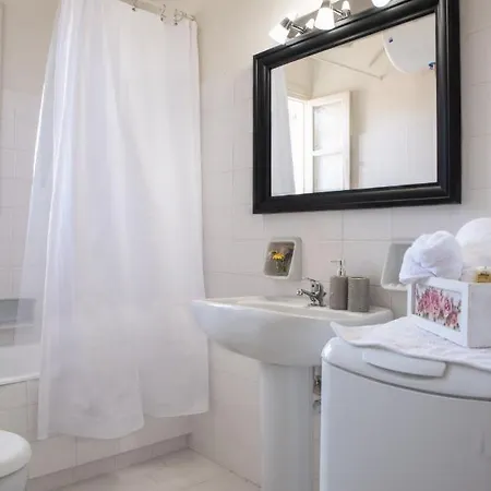 Captain's Quarters At Fiscardo Waterfront-feel The Breeze Apartamento Fiskardo